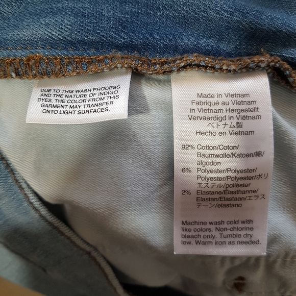 J Crew Vintage Straight released frayed hem distressed blue jeans. - Picture 13 of 15